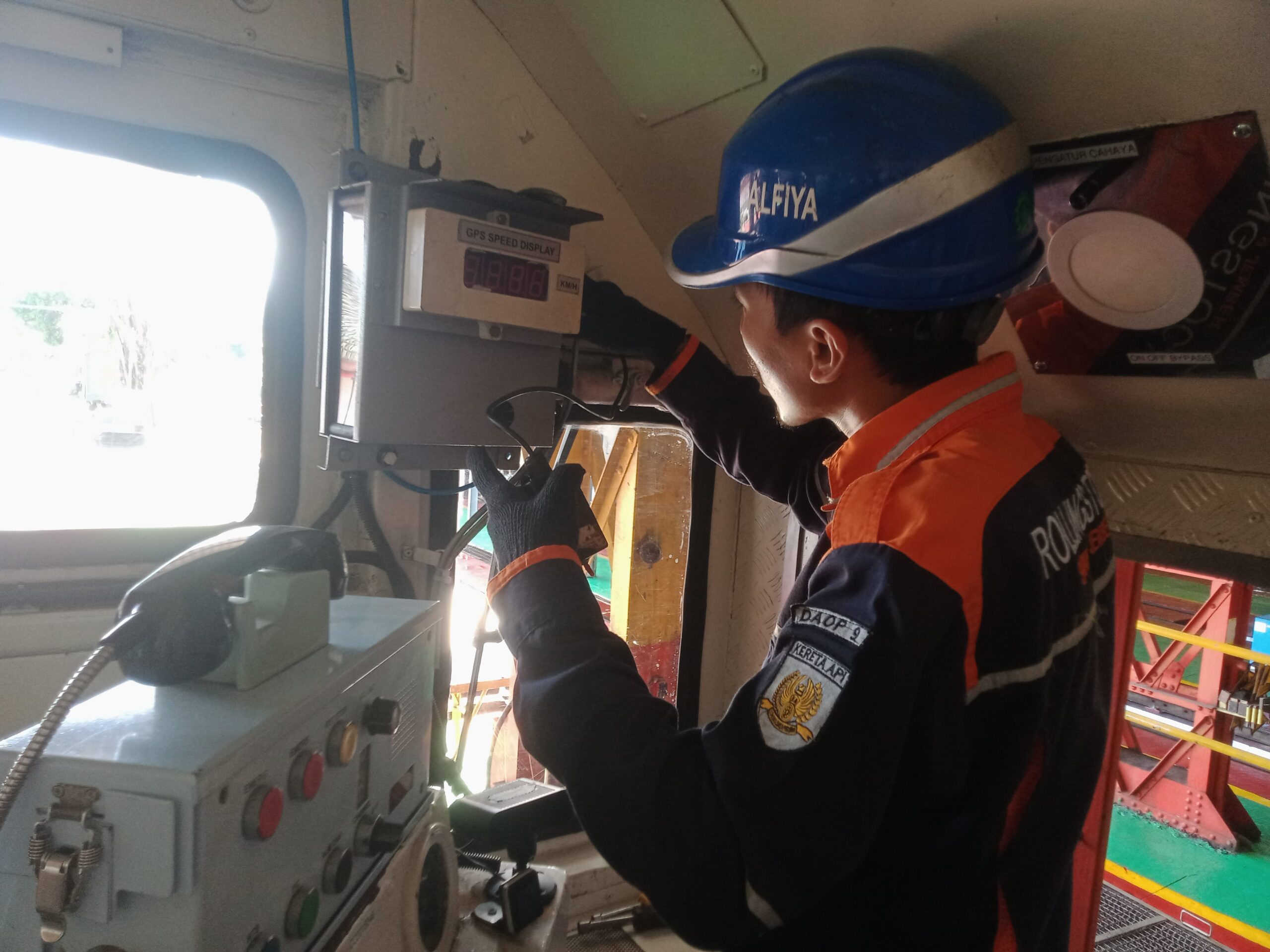 Inovasi Teknologi dan Kesiapan Sarana Kereta Api oleh KAI Daop 9 Jember