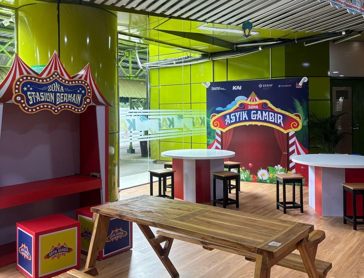 Loko Cafe dan Board Game Karya Anak Bangsa di Stasiun KAI