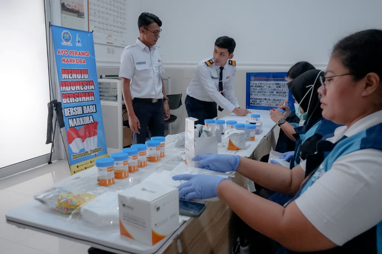 KAI Catat 2,4 Juta Tiket Terjual, Tes Narkoba Diterapkan bagi Awak Sarana Perkeretaapian