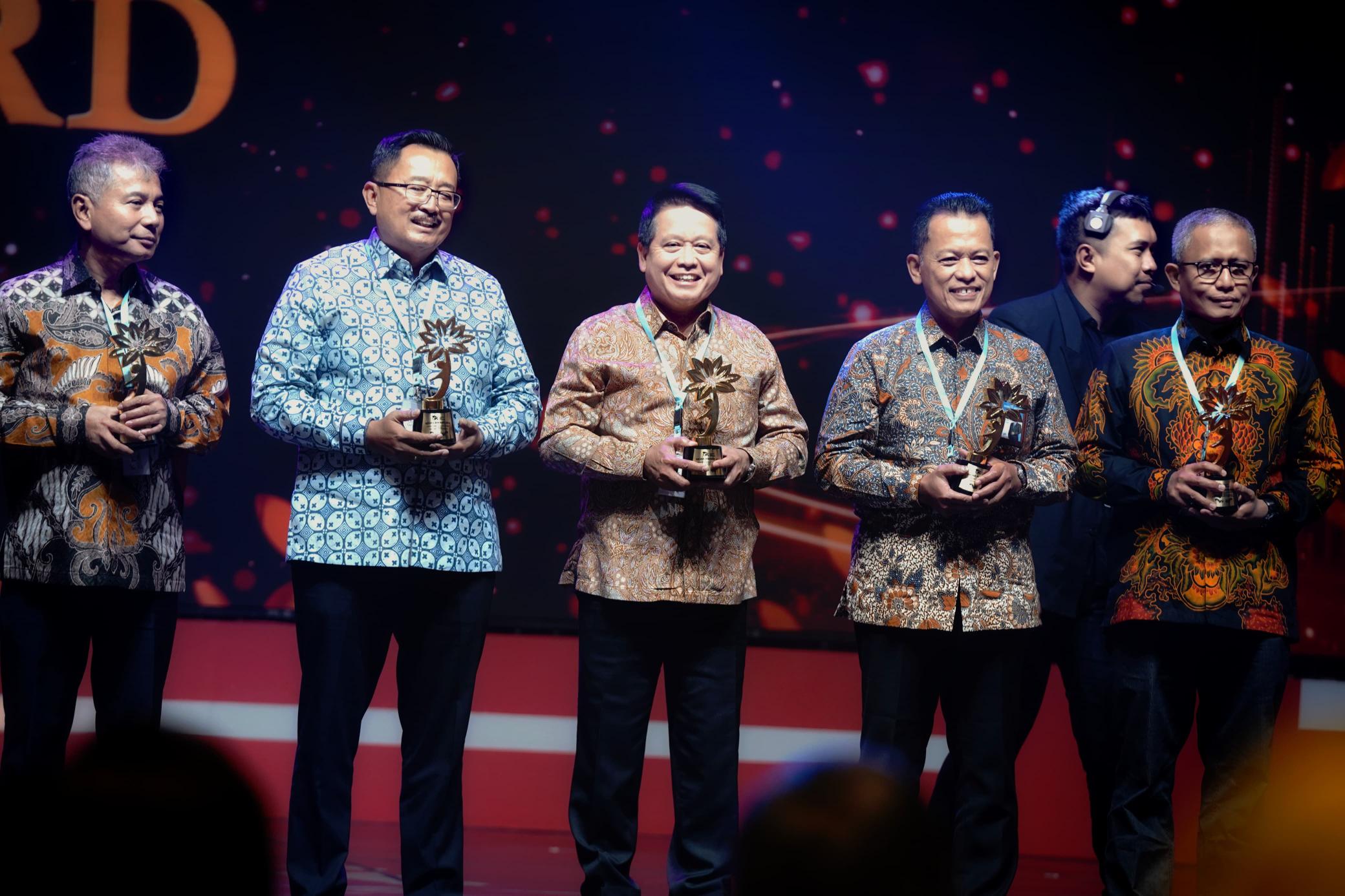 Diganjar 3 Penghargaan, BSI Kian Mantap Pacu Literasi Keuangan Syariah