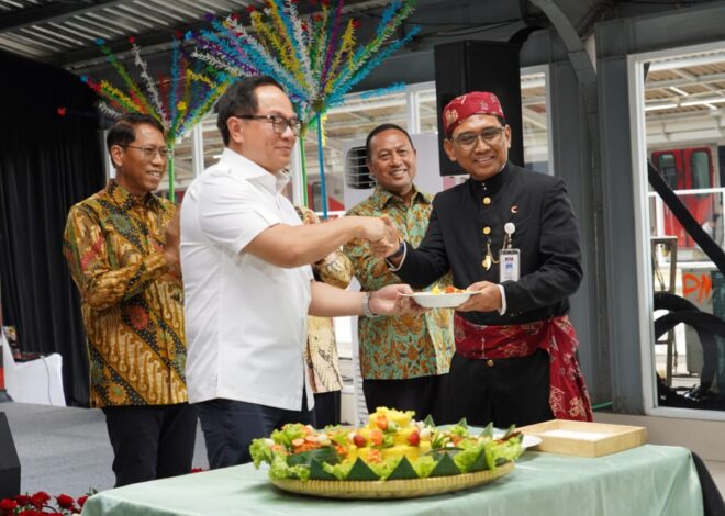 100 Tahun KRL: KAI Group Perkokoh Peran Sentral dalam Transportasi Nasional yang Terintegrasi dan Berkelanjutan