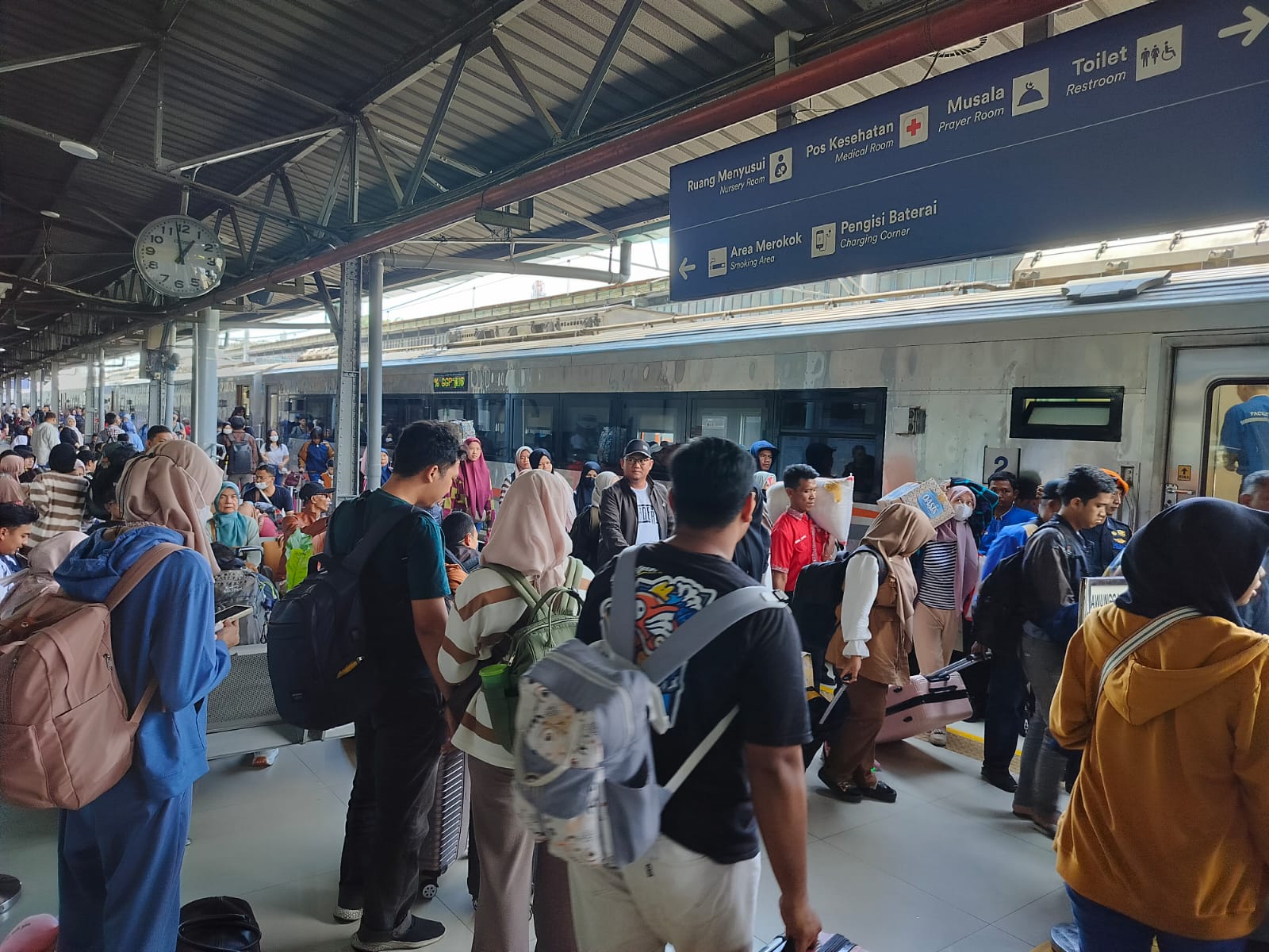KAI Group Pecahkan Rekor, 16,3 Juta Penumpang Terlayani di Masa Mudik Lebaran