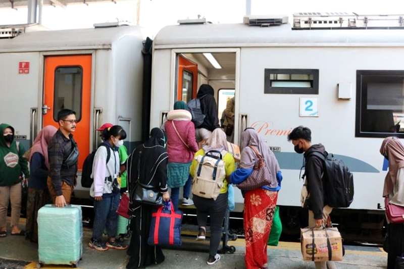 Prediksi Pemudik Lebaran 2025 Menurun, Kemenhub Tegaskan Data Berdasarkan Survei