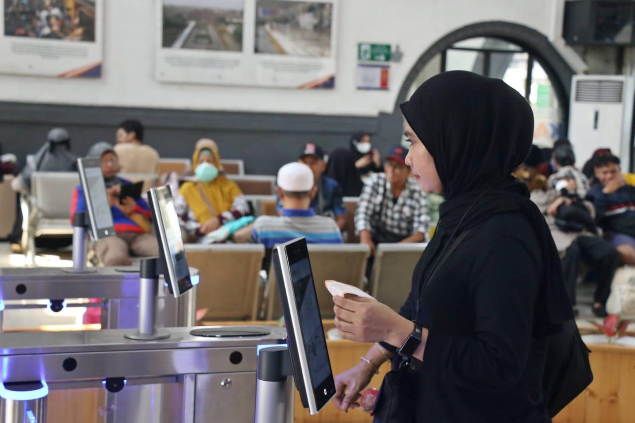 KAI Face Recognition Bukti Nyata Digitalisasi Ramah Lingkungan dan Efisien