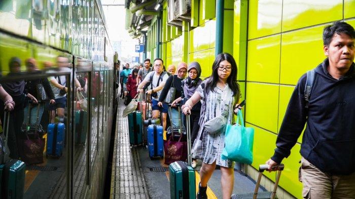 Waisak 2025, KAI Daop 1 Catat Peningkatan Signifikan Penumpang