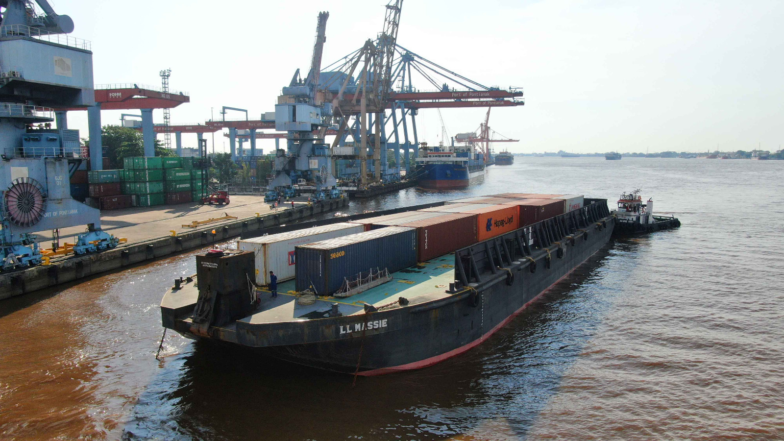 Ekspor Kalbar Tumbuh Pesat Berkat Rute Reguler IPC TPK ke Singapura