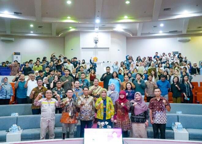 (Foto) Direktur Utama KAI Didiek Hartantyo Berbicara dalam Acara CEO Talks di FIA UI