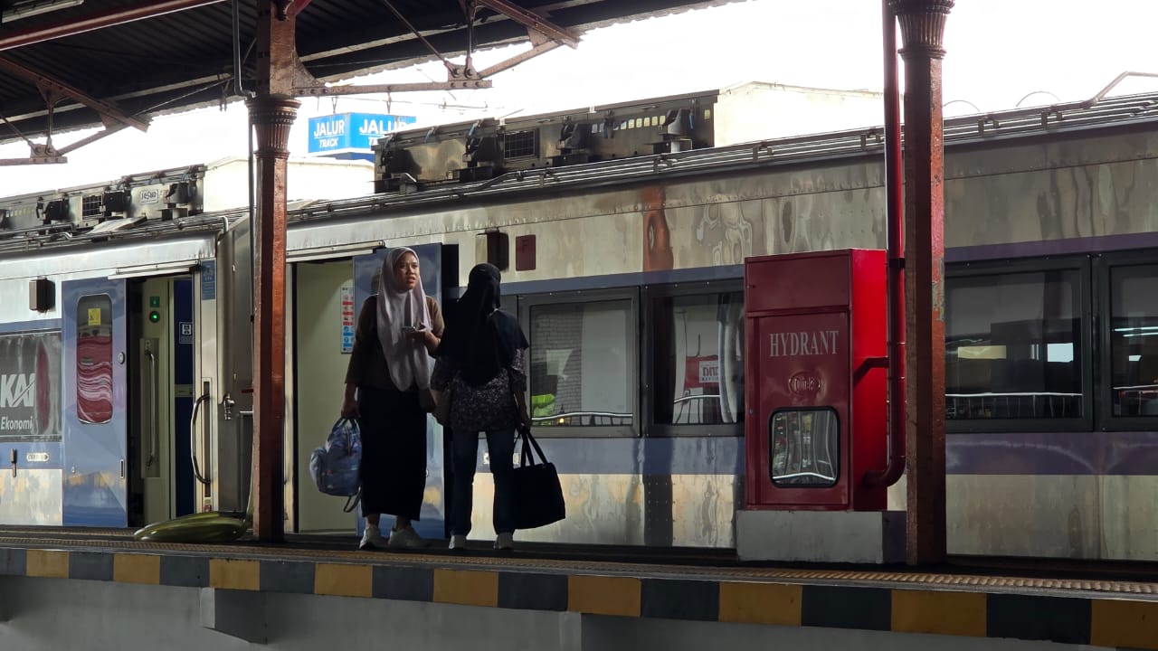 Libur Usai, Arus Balik Waisak Dorong Penjualan Tiket Kereta Daop 5 Melonjak Tajam